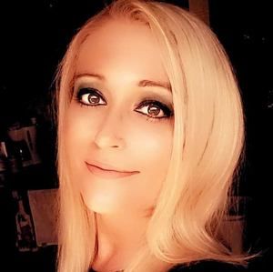 Meet your Posher, Kristina